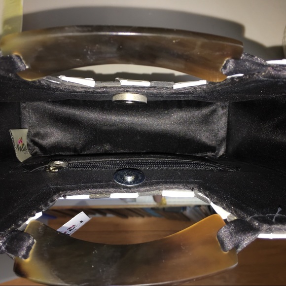 Handmade Mother of Pearl and Natural Horn Purse - Picture 3 of 8